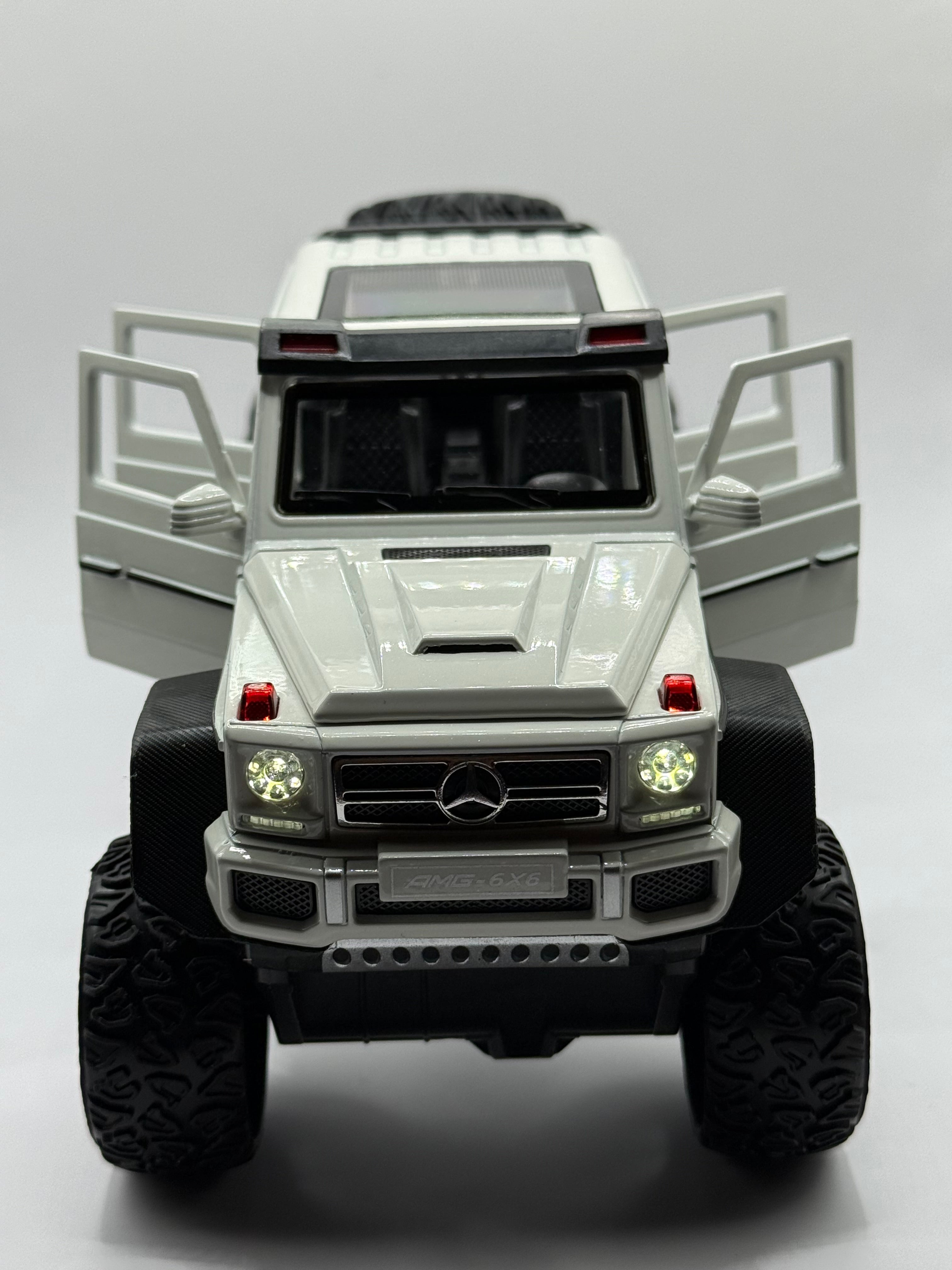 1:24 scale Mercedes-Benz G63 AMG 6x6 diecast model car front view