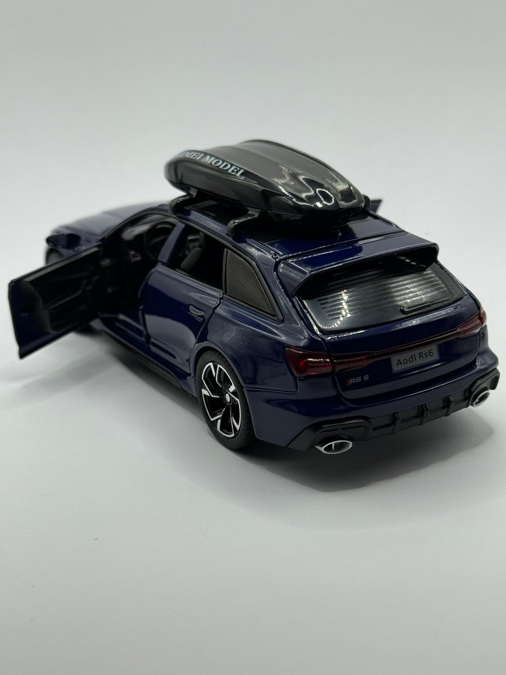 Licensed 1:32 Audi RS6 Avant Diecast Model - The Ultimate Super Wagon