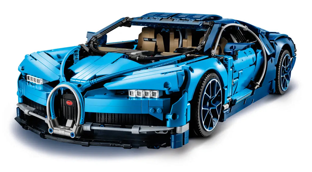 LEGO Technic Bugatti Chiron set 42083 blue supercar