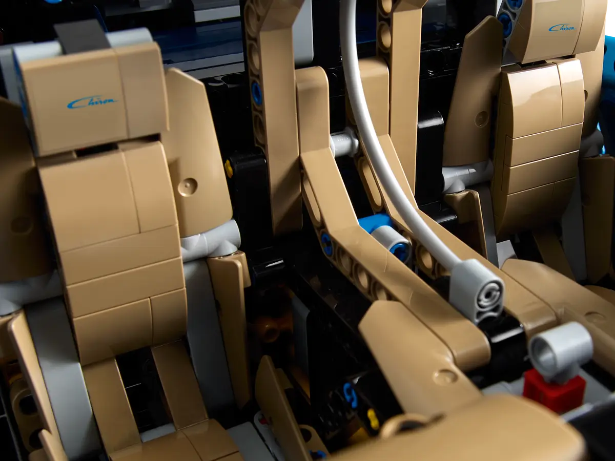 LEGO Technic Bugatti Chiron (Set 42083) - 1:8 Scale Supercar