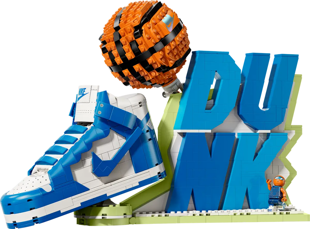 LEGO Nike Dunk x set 43008 blue and white sneaker model