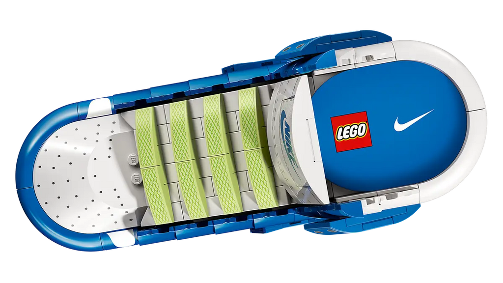 LEGO Nike Dunk hidden compartment with extra laces