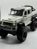 1:24 scale Mercedes-Benz G63 AMG 6x6 diecast model car front view