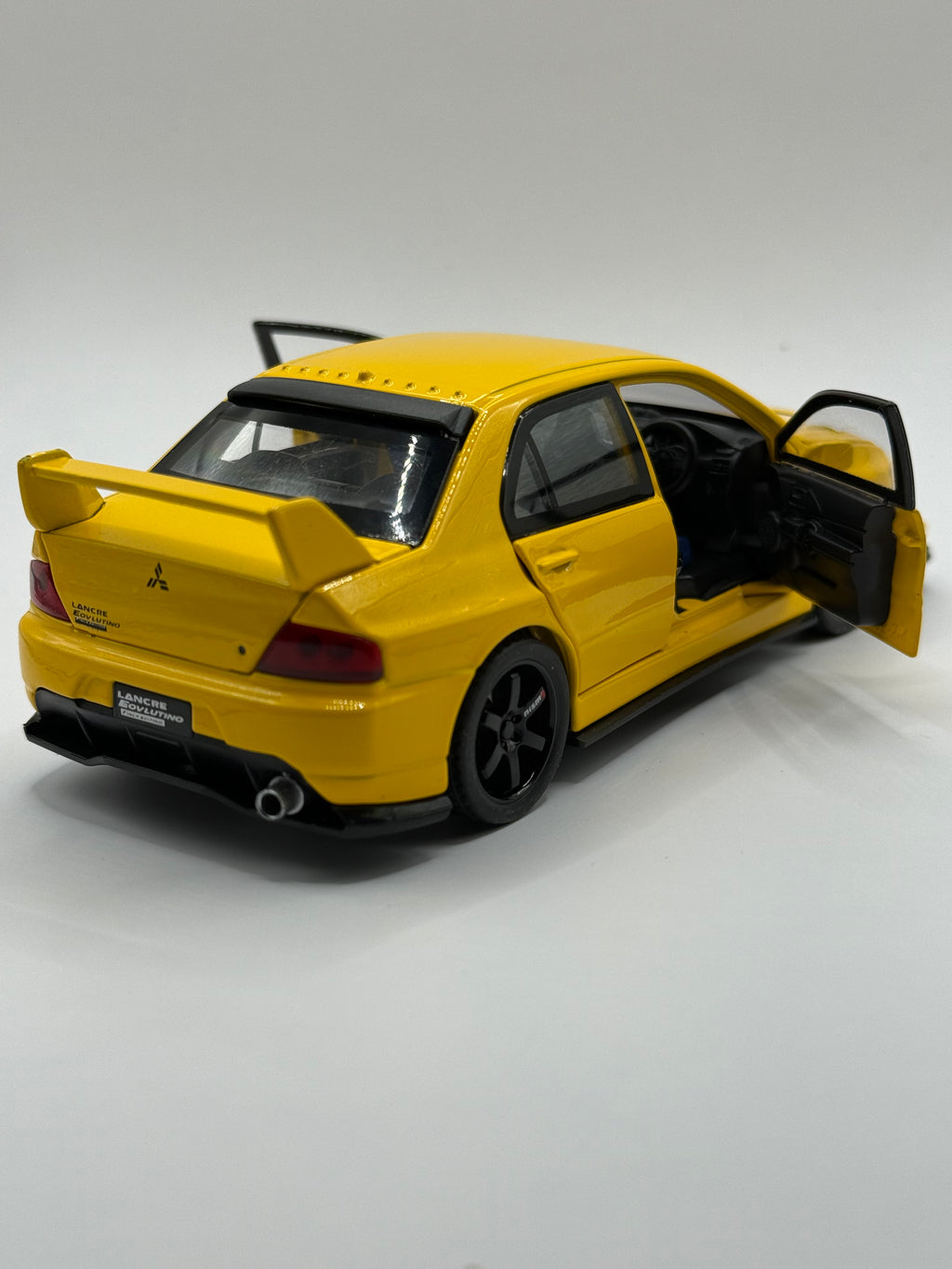 Licensed 1:32 Mitsubishi Lancer Evolution 9 Diecast Model - JDM Drift Legend