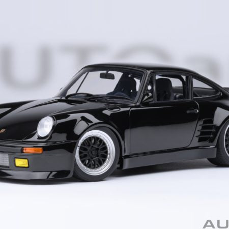 AUTOart 1/18 Porsche 911 930 Turbo diecast model in Midnight Black side profile