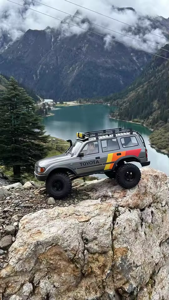 1:10 scale FMS LC80 remote control rock crawler side profile