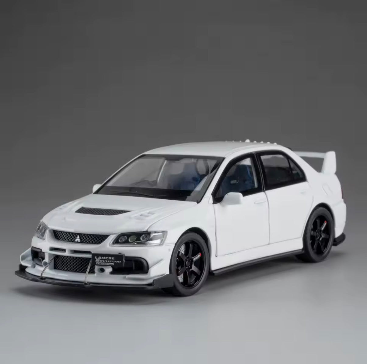 1:32 scale Mitsubishi Lancer Evo 9 diecast model front view