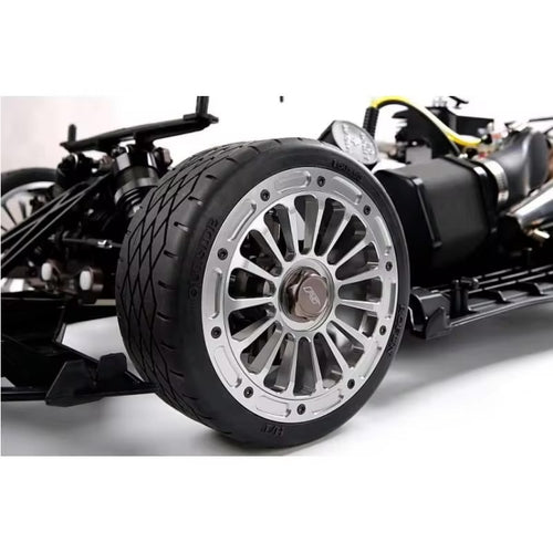 Close up of 7075 aluminum beadlock ring on Rovan F5 wheel