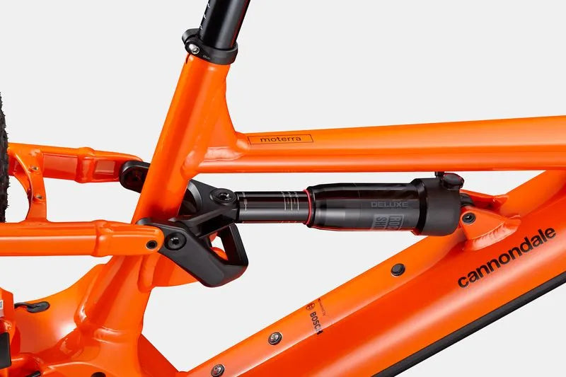 RockShox suspension fork and front wheel of Moterra Neo 4