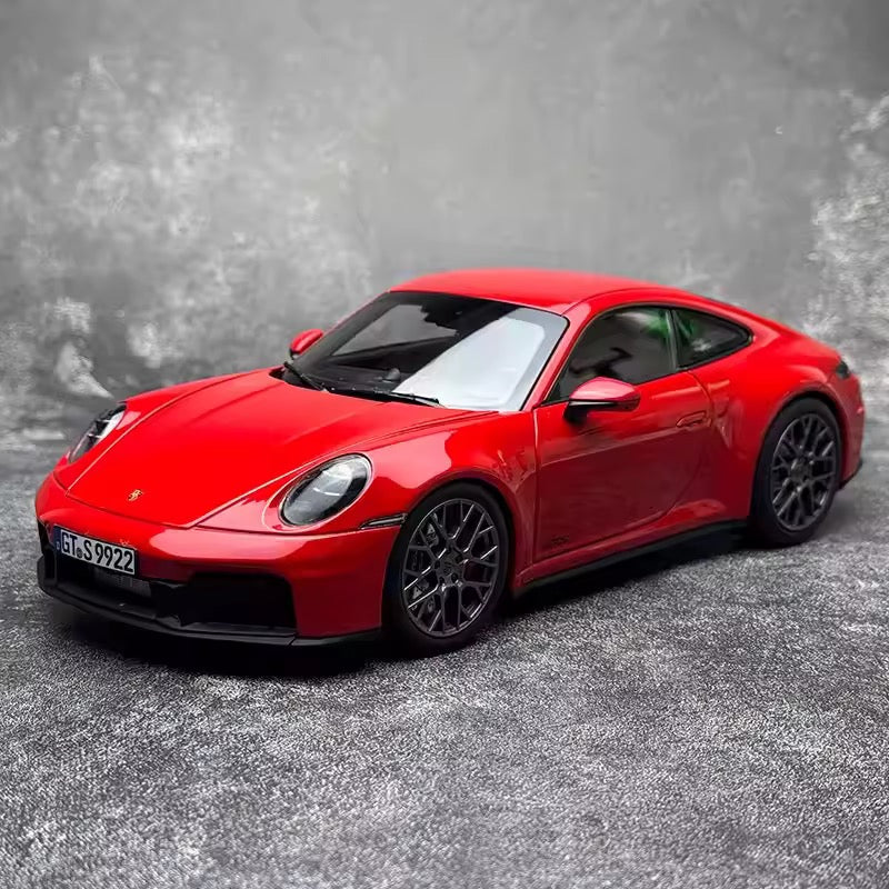 Norev 1:18 Porsche 911 Targa 4 GTS 992.2 Red side view