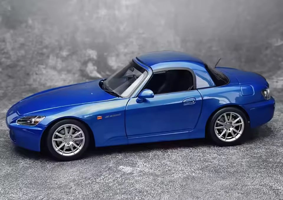 Motorhelix 1:18 Honda S2000 (AP2) 2004 - 2009 (M85108)