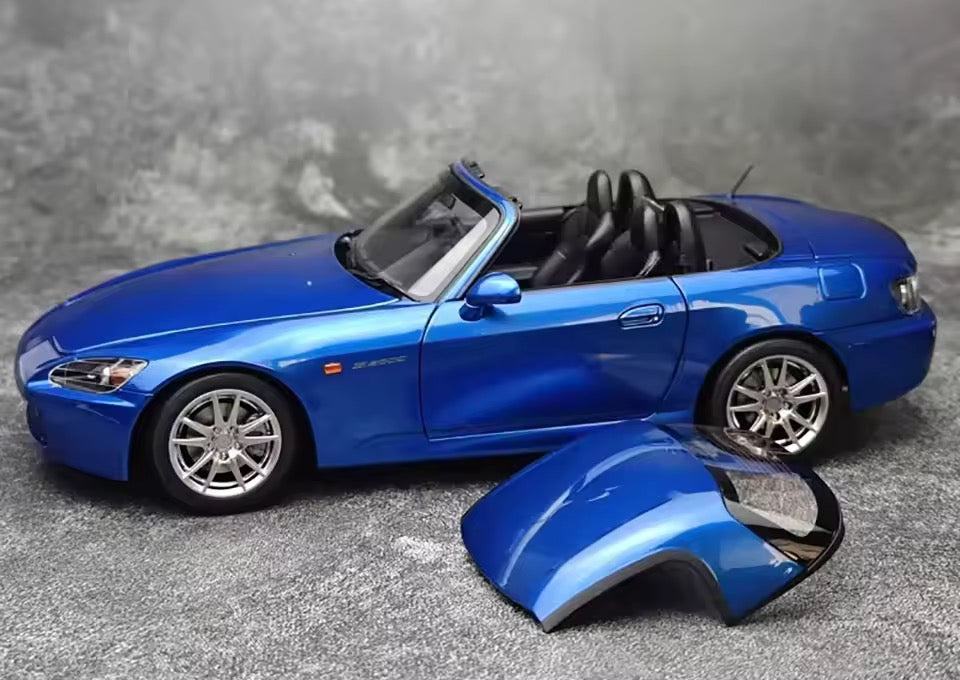 Motorhelix 1:18 Honda S2000 (AP2) 2004 - 2009 (M85108)