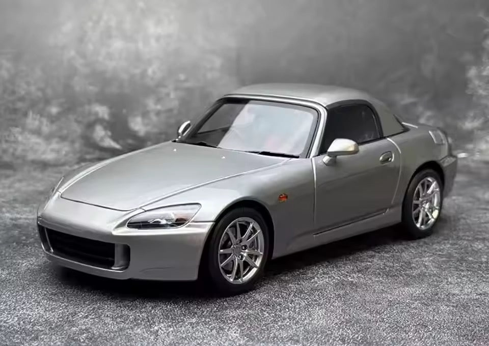 Motorhelix 1:18 Honda S2000 (AP2) 2004 - 2009 (M85108)