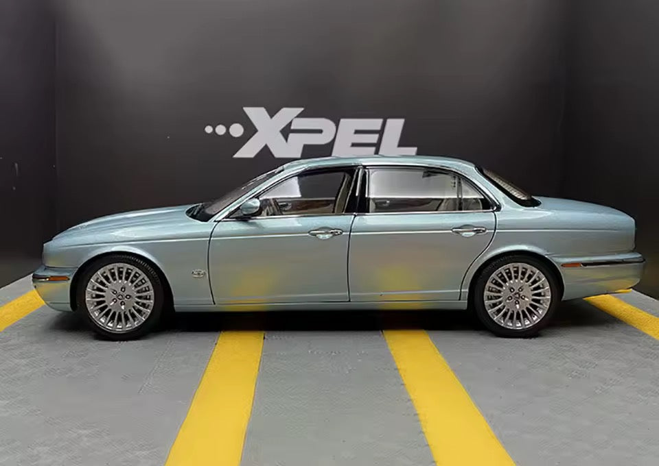 Almost Real 1/18 Jaguar XJ6 X350 Diecast Model Car (810503)