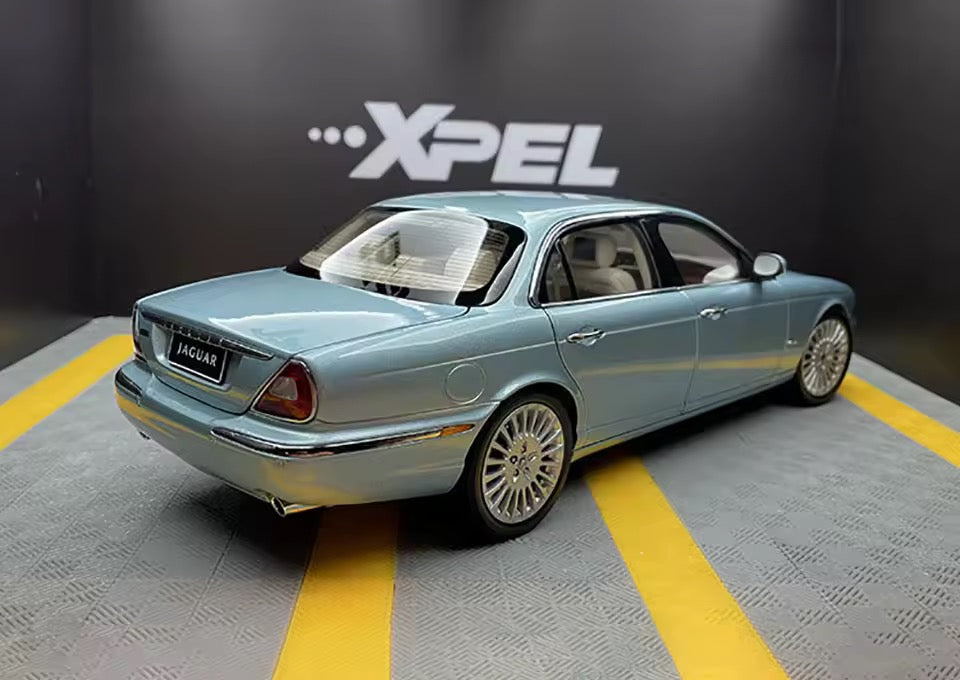 Almost Real 1/18 Jaguar XJ6 X350 Diecast Model Car (810503)