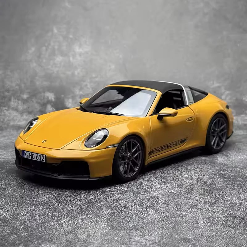 Norev 1:18 Porsche 911 Targa 4 GTS 992.2 Bahama Yellow side view